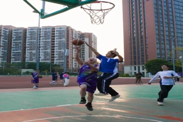 德甲焦点勒沃库森主场迎战莱比锡维尔茨与塞斯科进攻战术解析